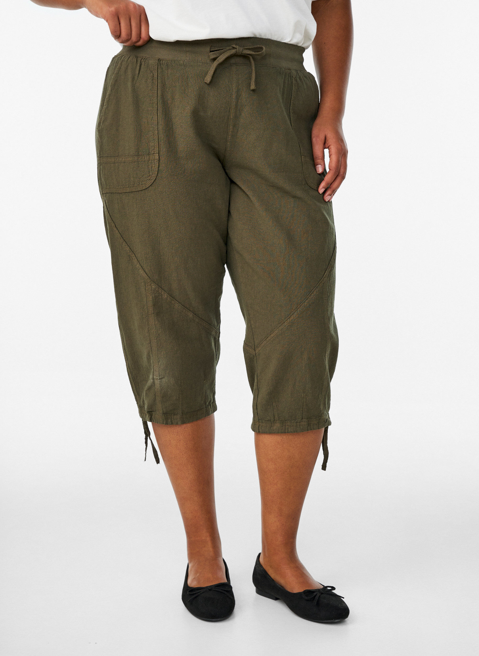 ZizziCapri-Hose aus Baumwolle, Gr&uuml;n, Model image number 2