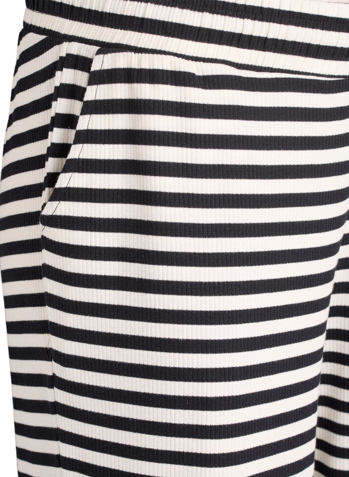 Gestreifte Schlafanzughose mit hoher Taille und weiten Beinen, Schwarz, Packshot image number 2