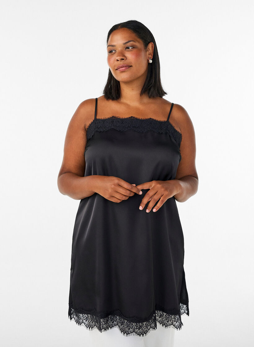 Langes Top aus Satin mit Spitzen, Schwarz, Model image number 0