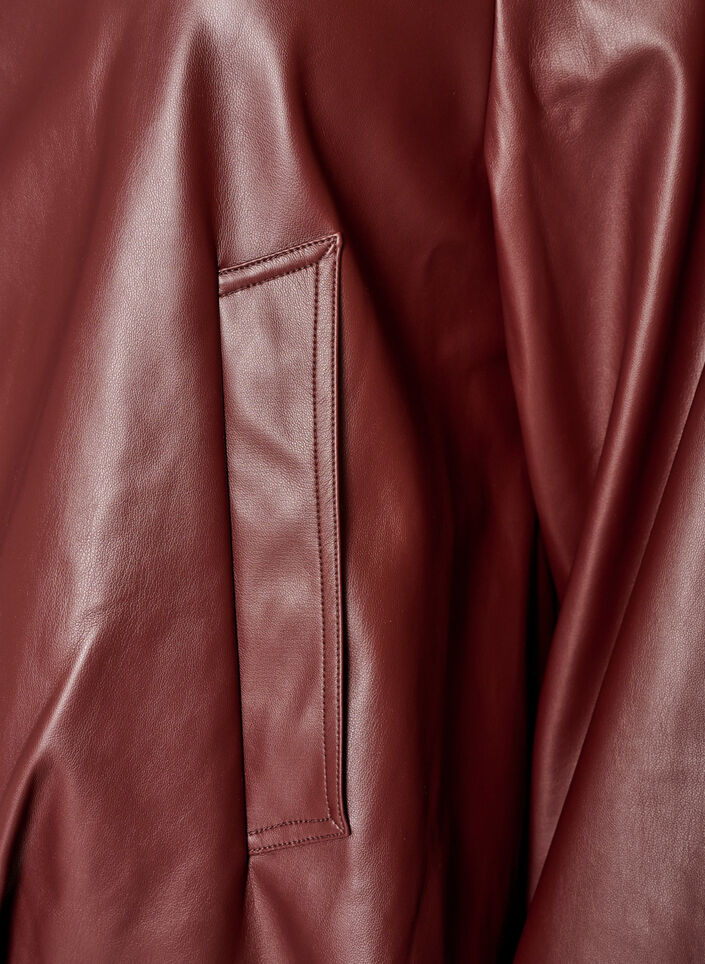 Bomberjacke aus Kunstleder mit Tunnelzug am Saum, Braun, Packshot image number 3