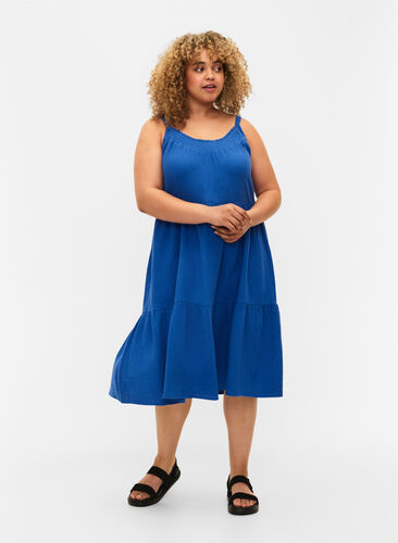 Einfarbiges Trägerkleid aus Baumwolle, Victoria blue, Model image number 2
