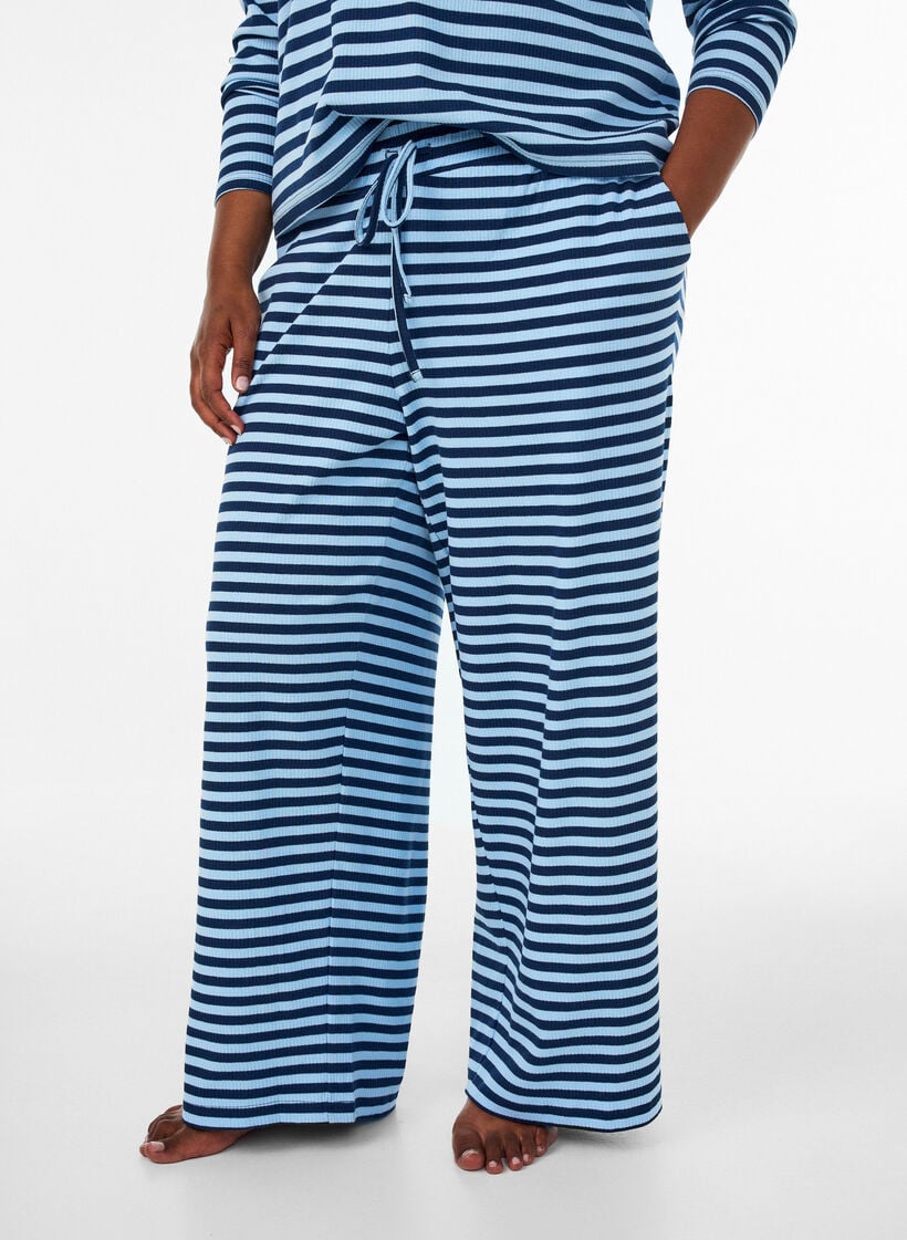 Gestreifte Schlafanzughose mit hoher Taille und weiten Beinen, Blau, Model image number 2