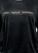 Veloursbluse mit aufgesticktem Text, Black, Packshot image number 2