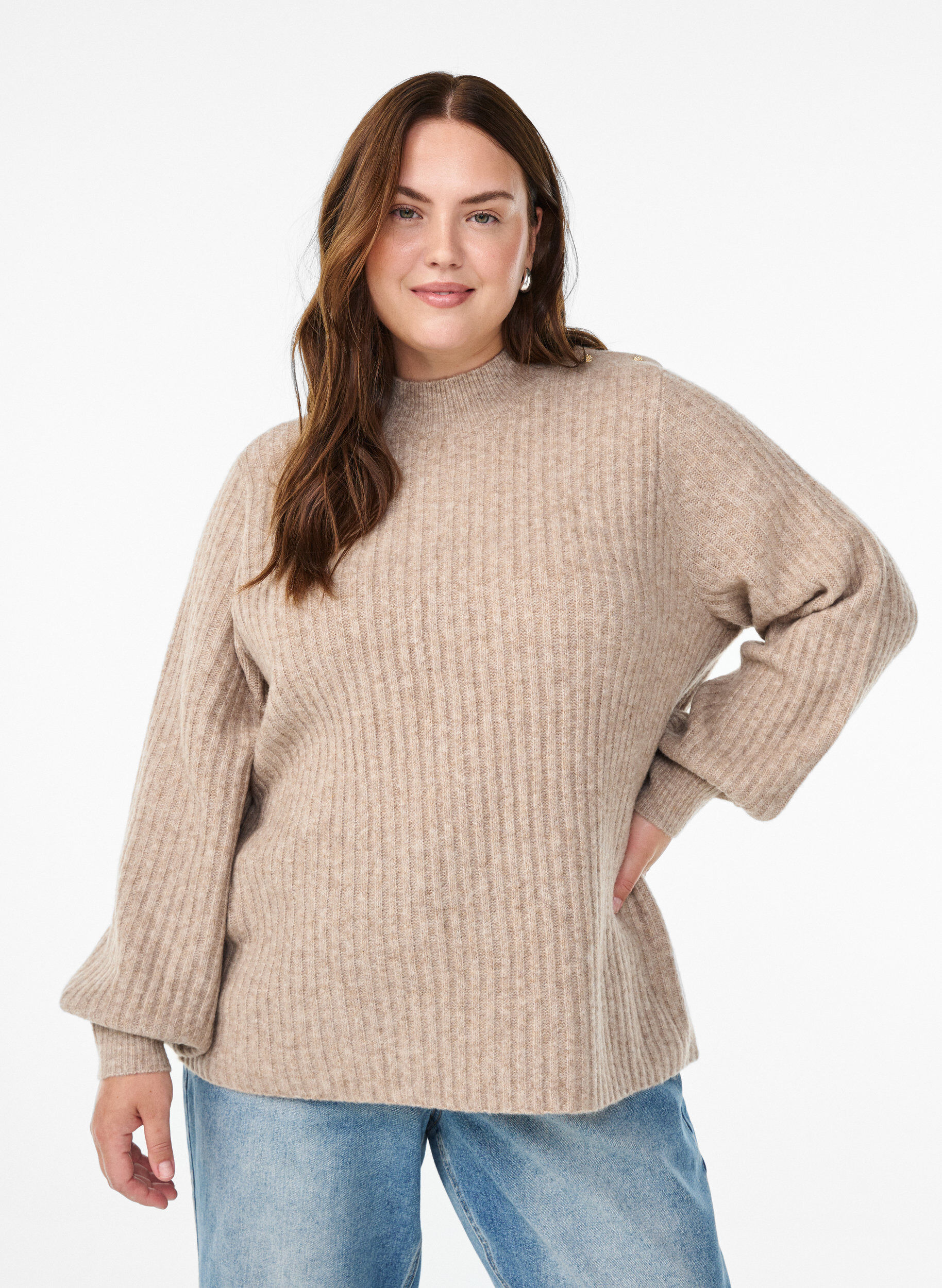 ZizziPullover aus Rippstrick mit Puff&auml;rmeln und Kn&ouml;pfen, Beige, Model image number 0