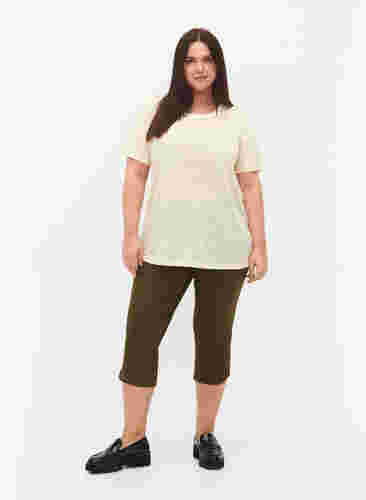 T-Shirt mit Nieten und Rundhalsausschnitt, Buttercream, Model image number 3