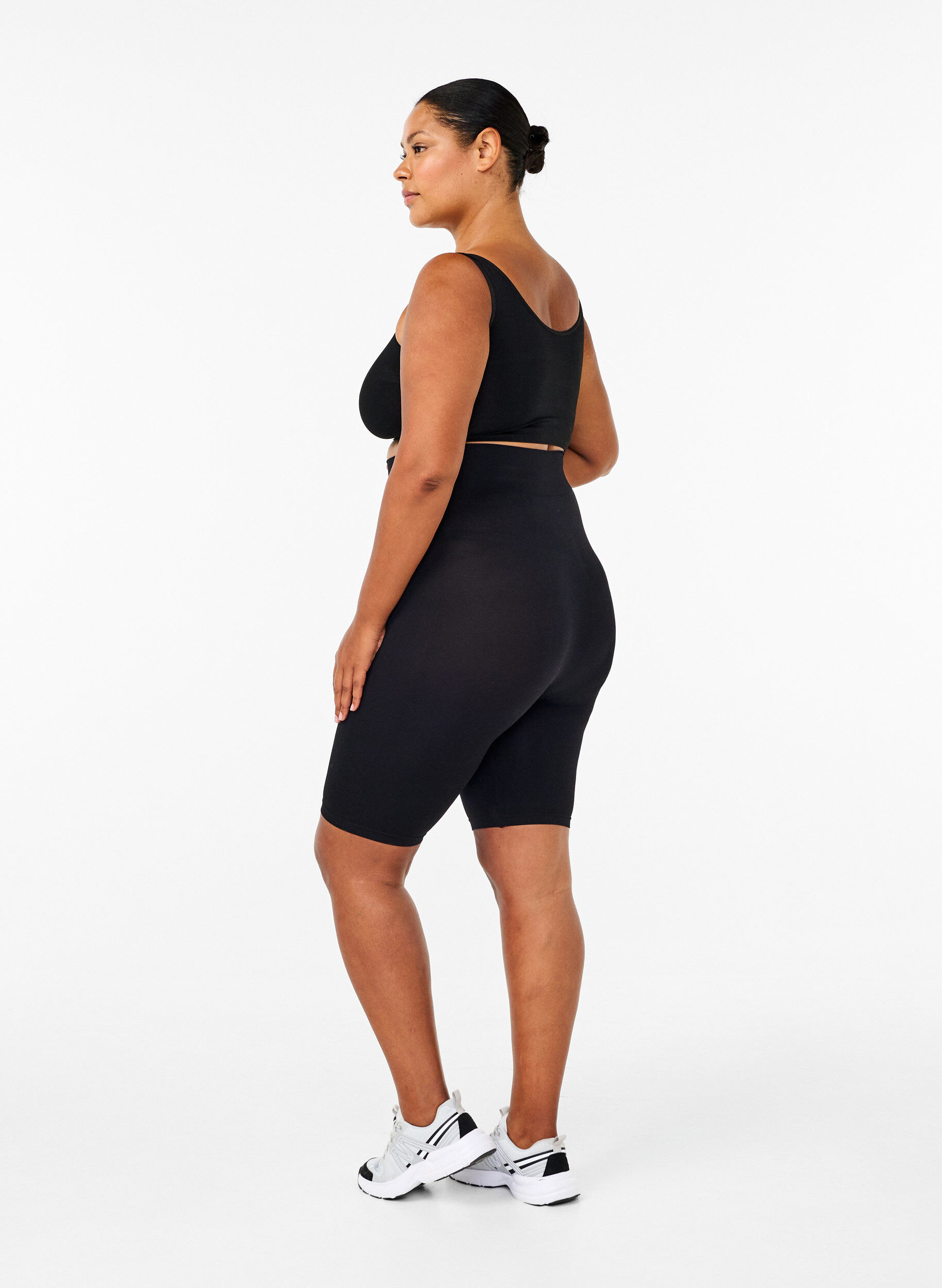 ZizziNahtlose Radlerhose, Schwarz, Model image number 2
