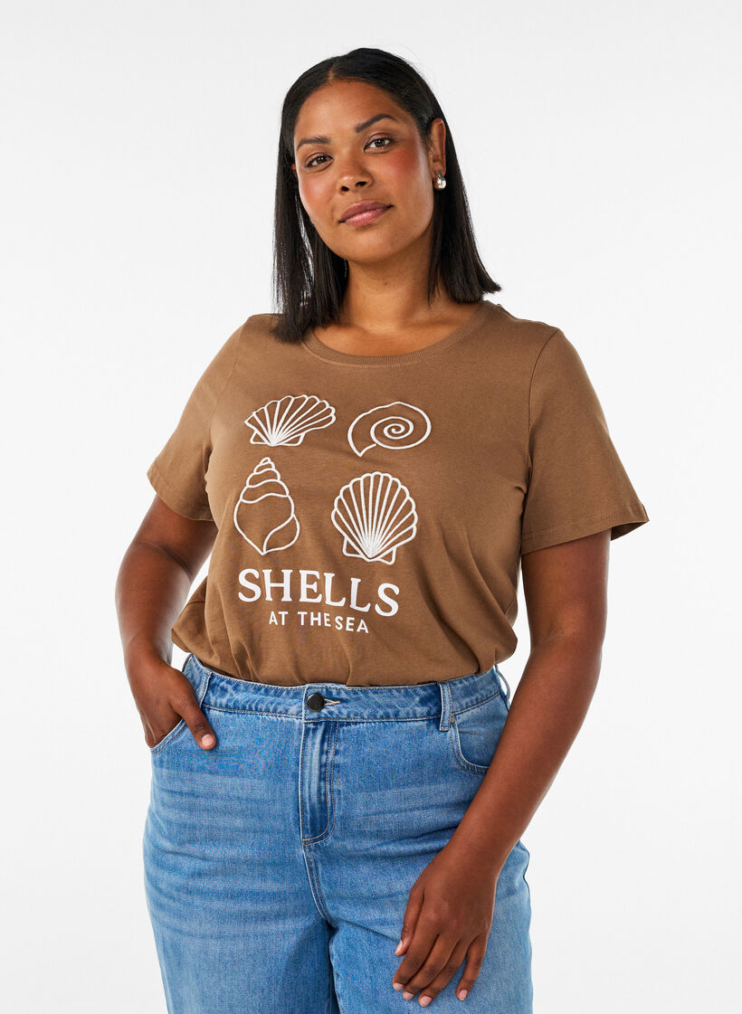 T-Shirt aus Baumwolle mit Print, Braun, Model image number 0