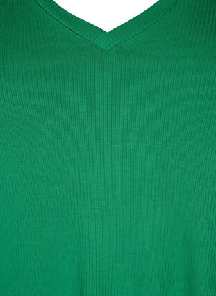 Geripptes T-Shirt aus Viskose mit V-Ausschnitt, Jolly Green, Packshot image number 2
