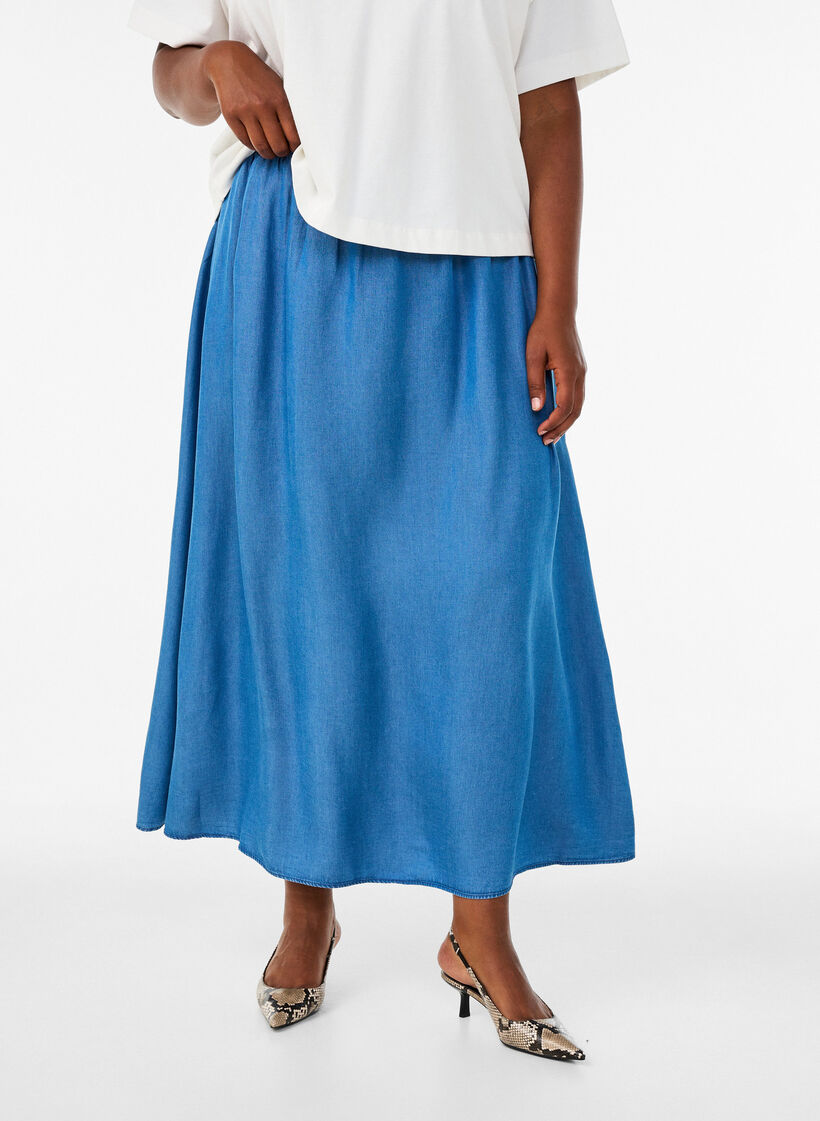 Maxirock aus TENCEL&trade; Lyocell mit Denim-Look, Blau, Model image number 2