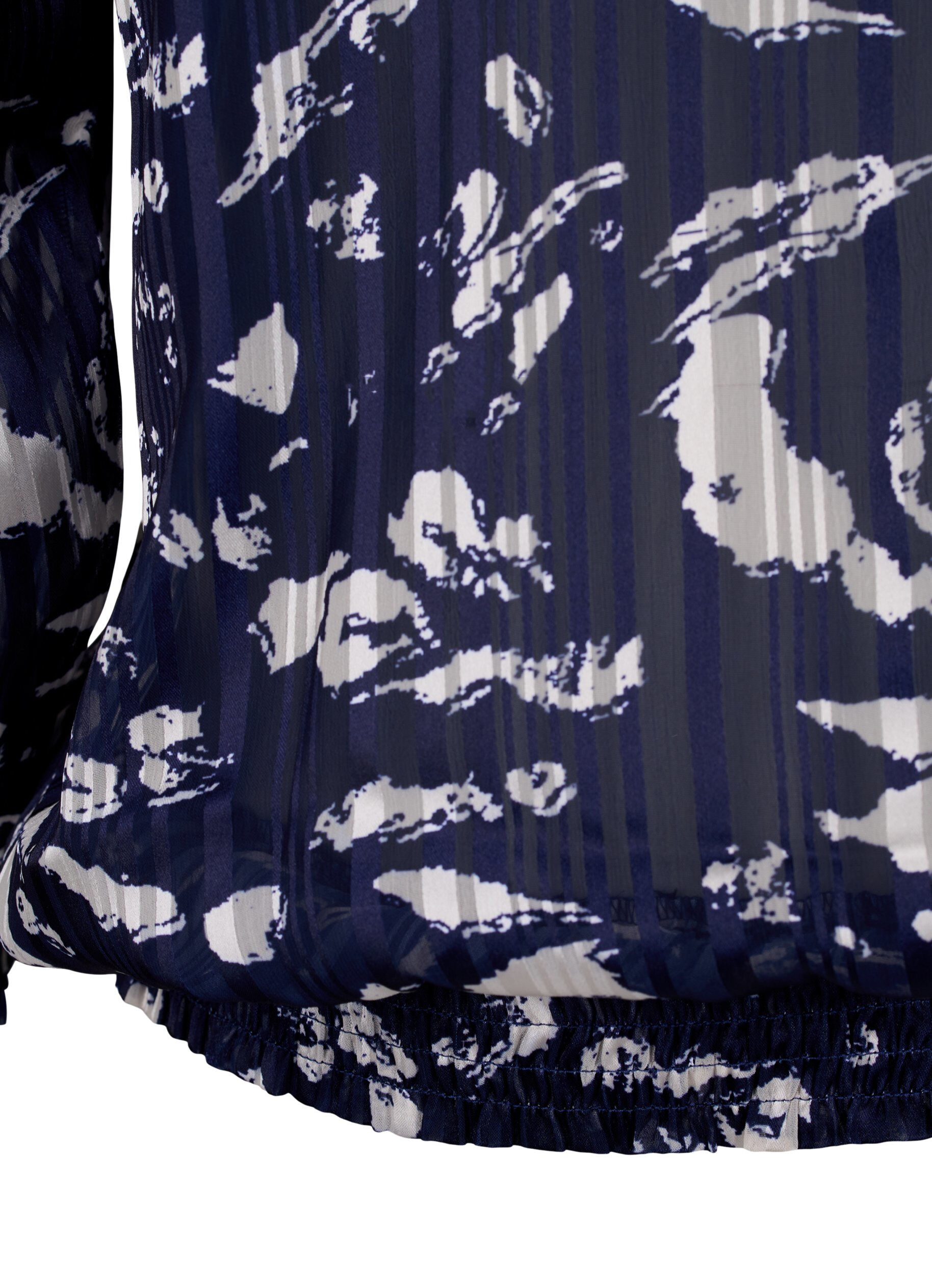 ZizziGedruckte Bluse mit Sch&uuml;rze, Blue Leaf AOP, Packshot image number 3
