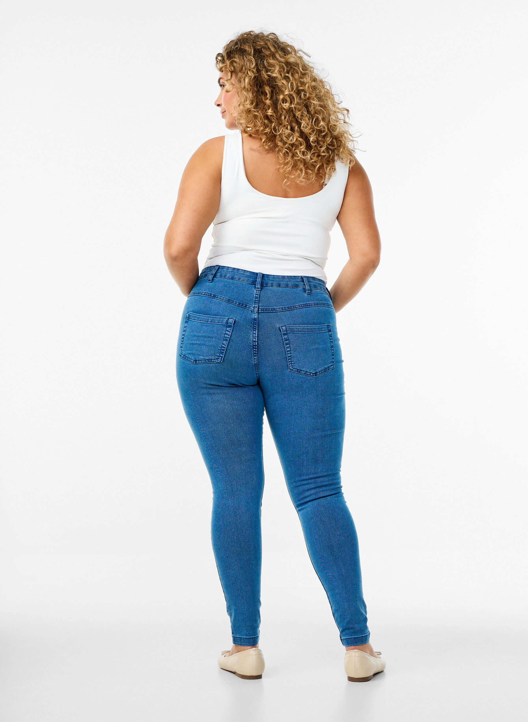 ZizziHochtaillierte Super Slim Amy Jeans, Blau, Model image number 1