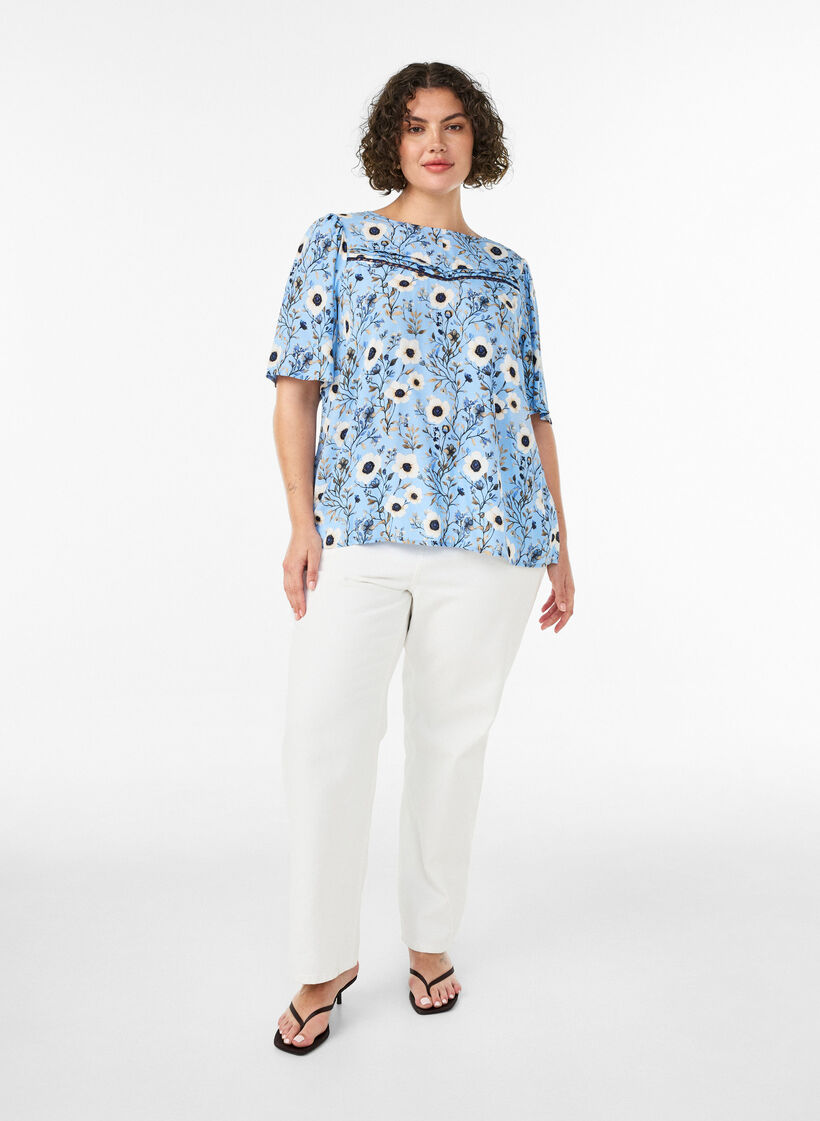 Gebl&uuml;mte Bluse mit kurzen &Auml;rmeln, Blau, Model image number 1