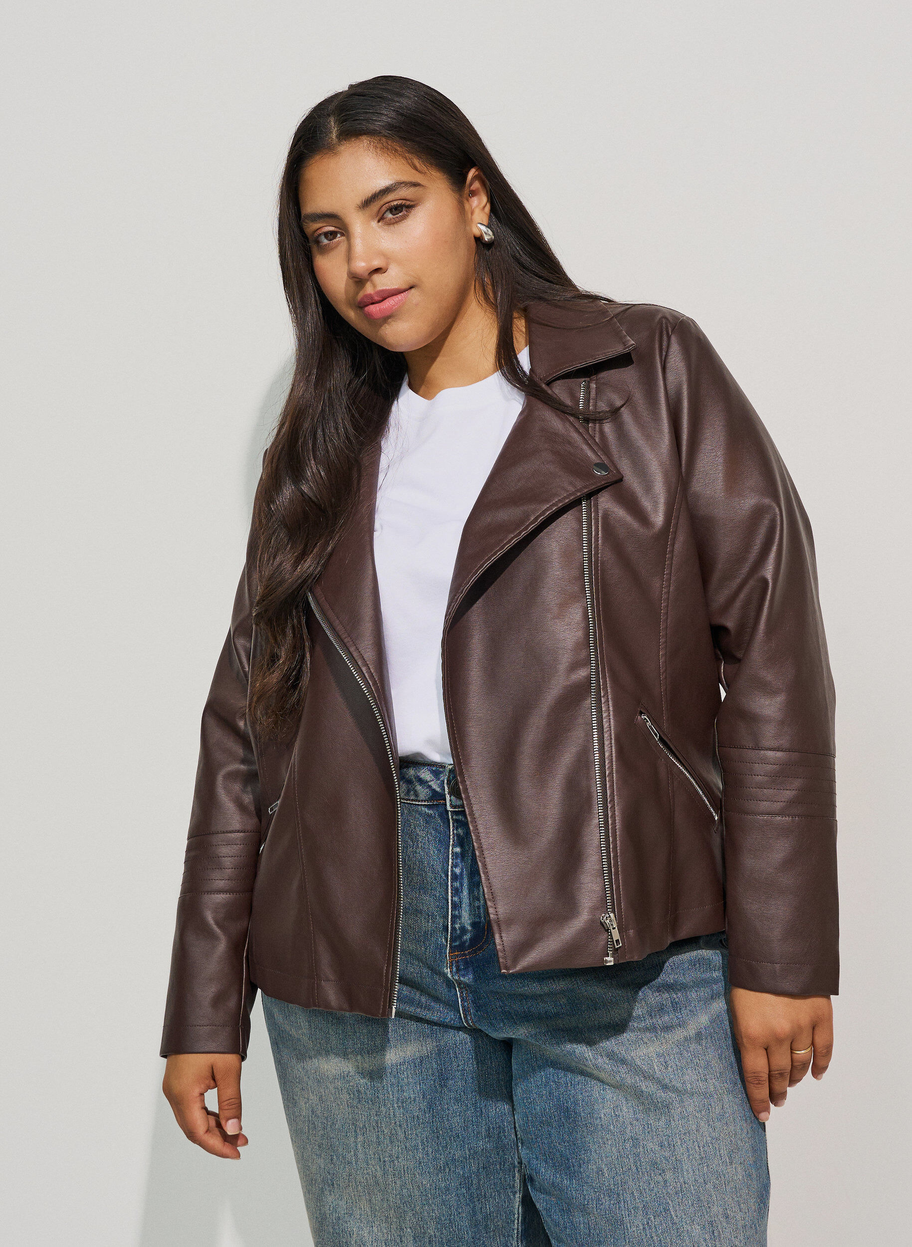 ZizziBikerjacke aus Kunstleder, Braun, Model image number 3