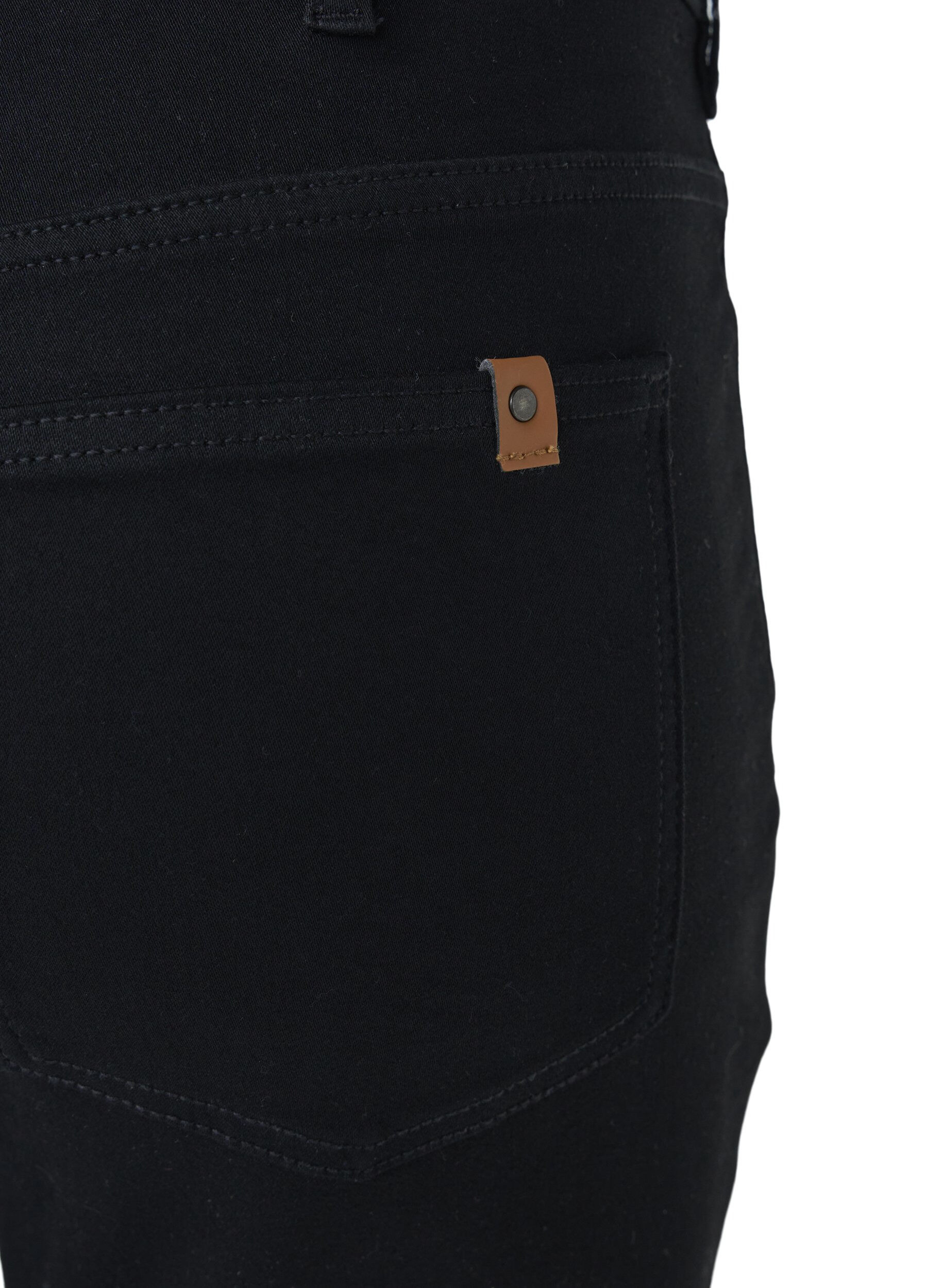 ZizziAmy Jeans mit hohem Bund und Knopfverschluss, Black, Packshot image number 2