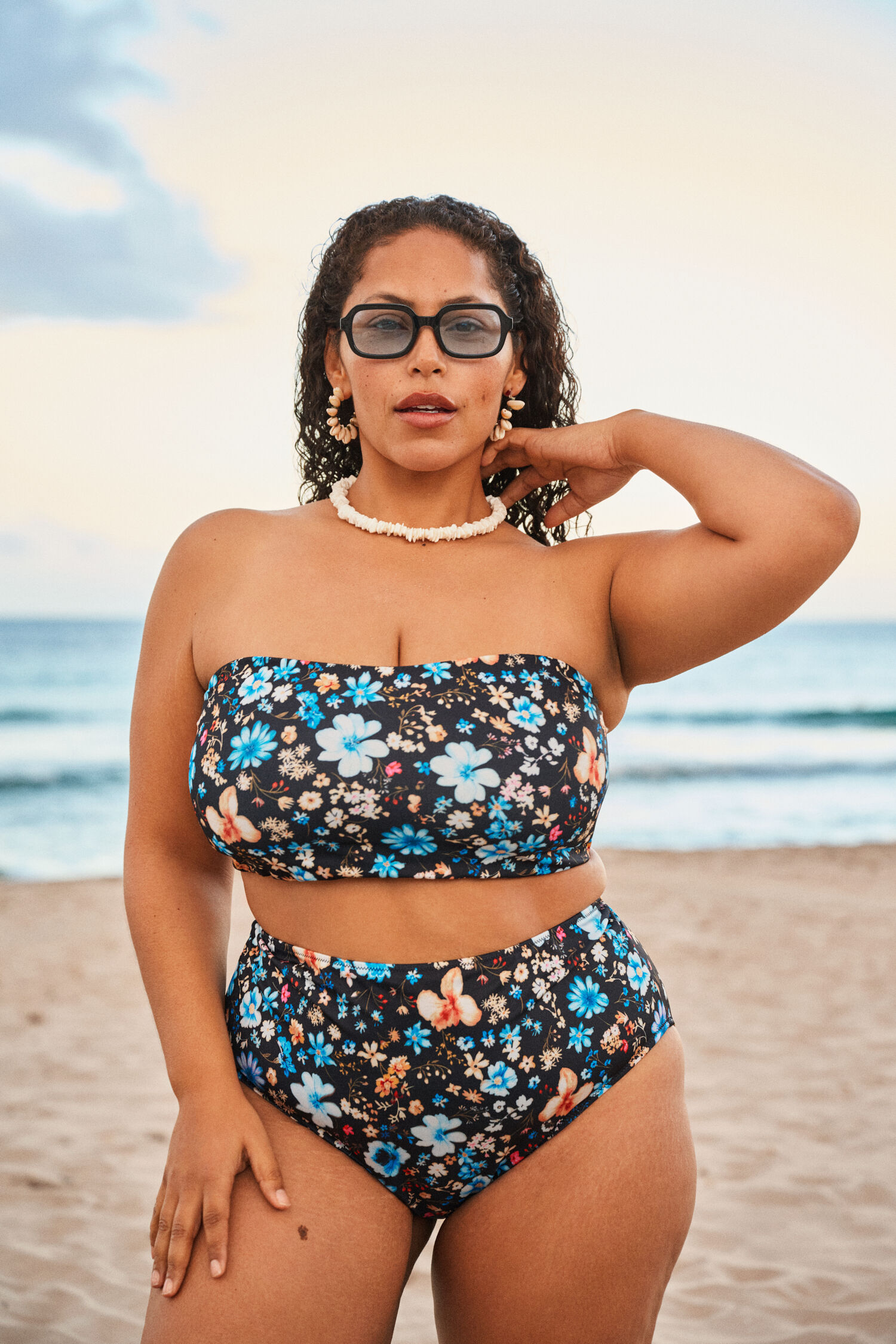 ZizziTr&auml;gerloses Bikini Top, , Model