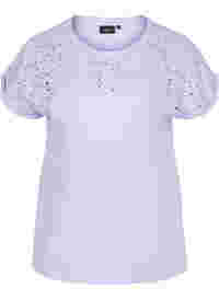 Lockeres T-Shirt mit Broderie anglaise