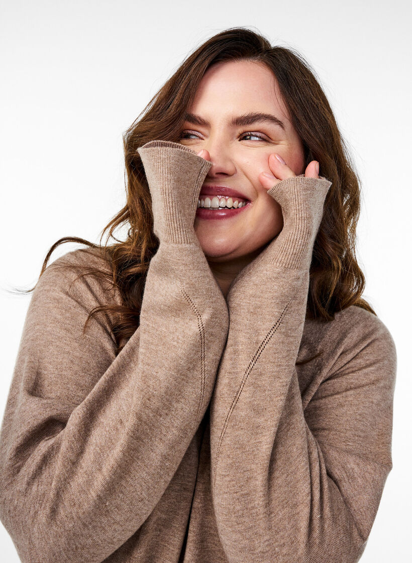 Strickbluse mit Rundhalsausschnitt und Strickmuster, Braun, Image image number 0