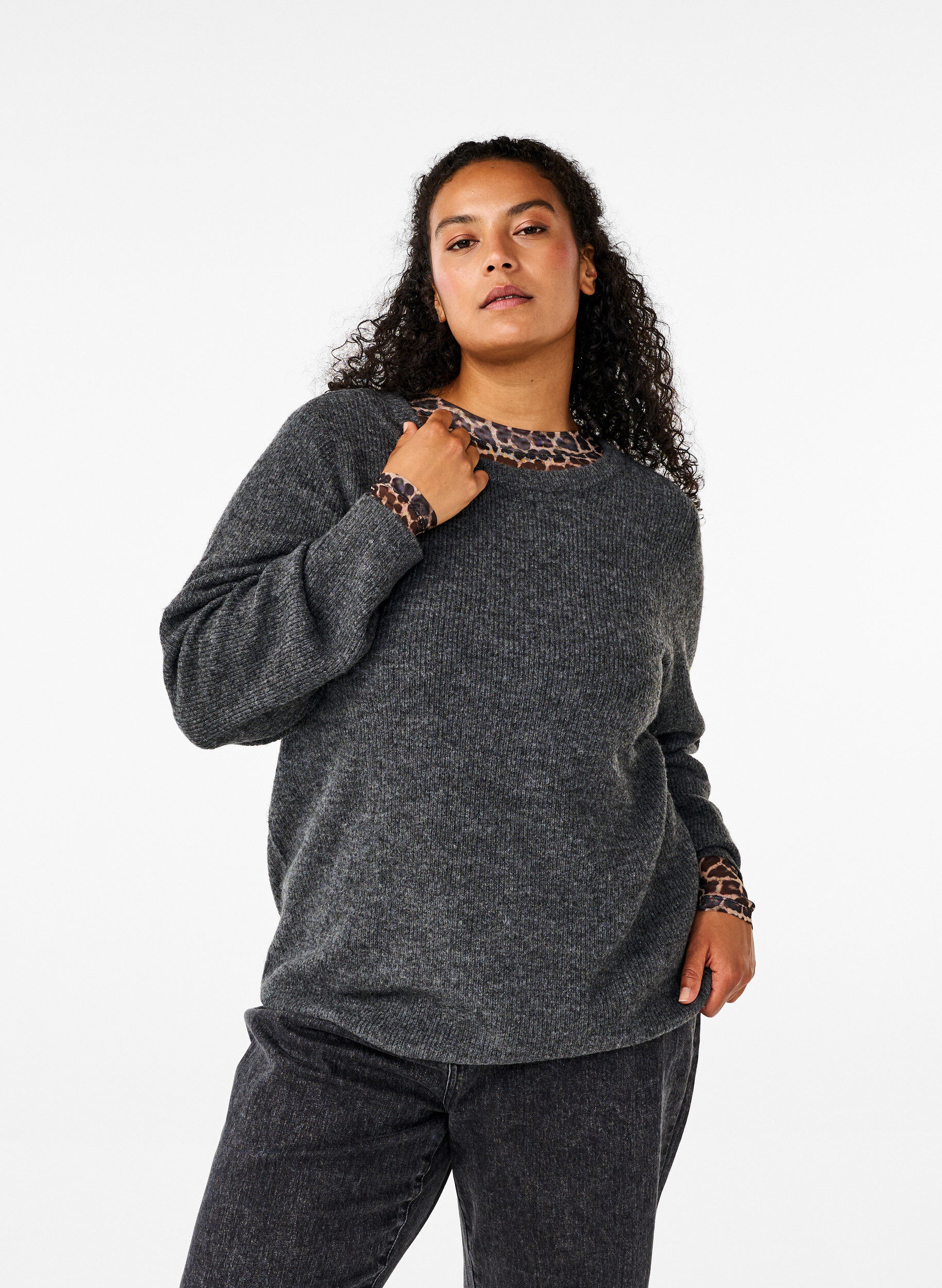 ZizziMelange-Pullover mit Rundhalsausschnitt, Dark Grey Black Mel., Model image number 0