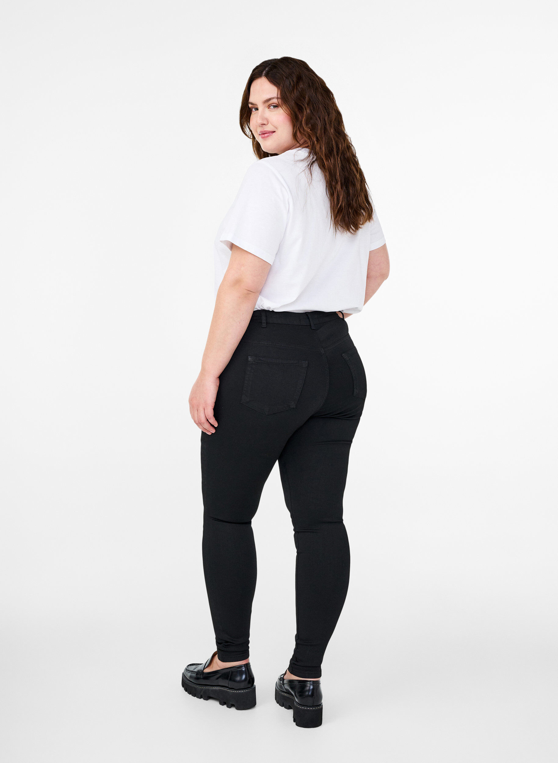 ZizziStay Black Amy Jeans mit hoher Taille, Schwarz, Model image number 1