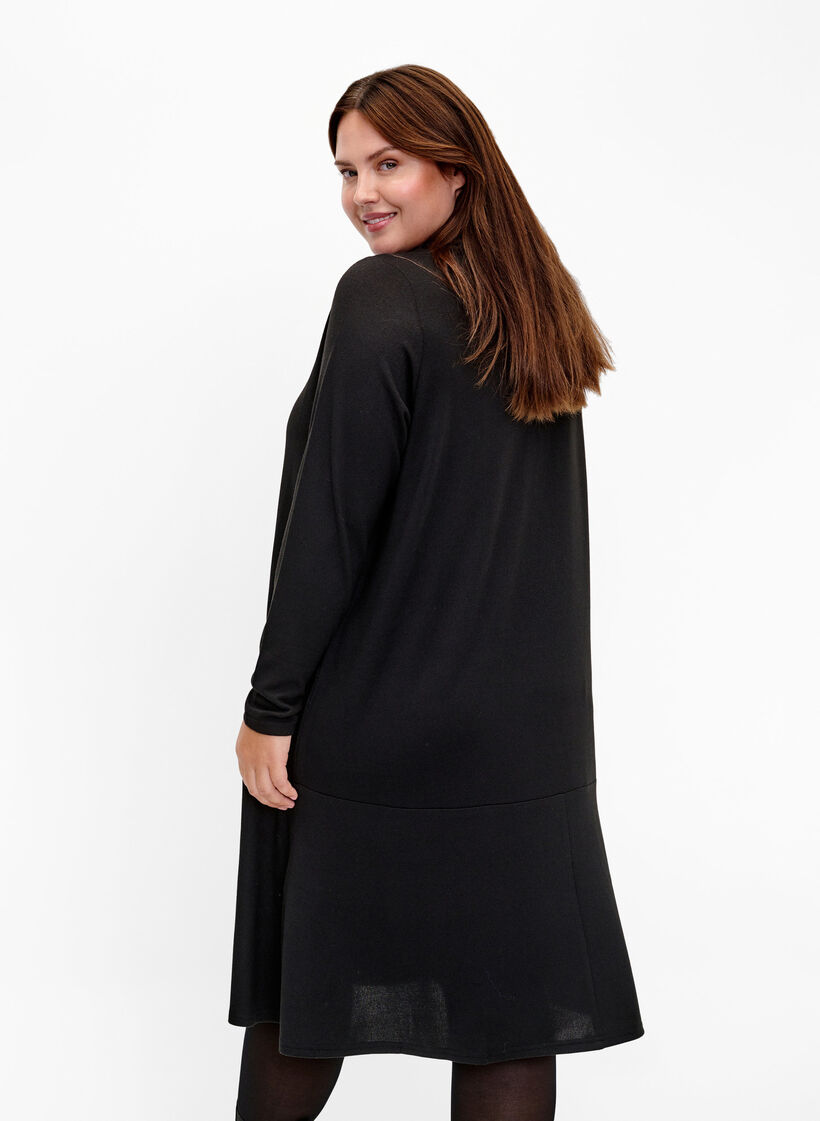 Hochgeschlossenes Jerseykleid mit Taschen, Schwarz, Model image number 2