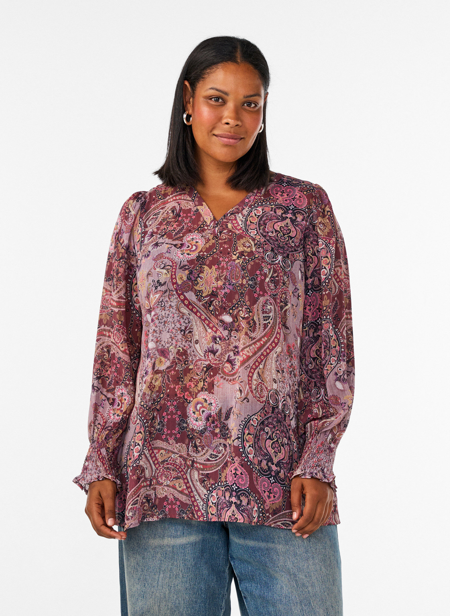 Tunika mit Paisleymuster und gesmokten &Auml;rmelb&uuml;ndchen, Rot, Model