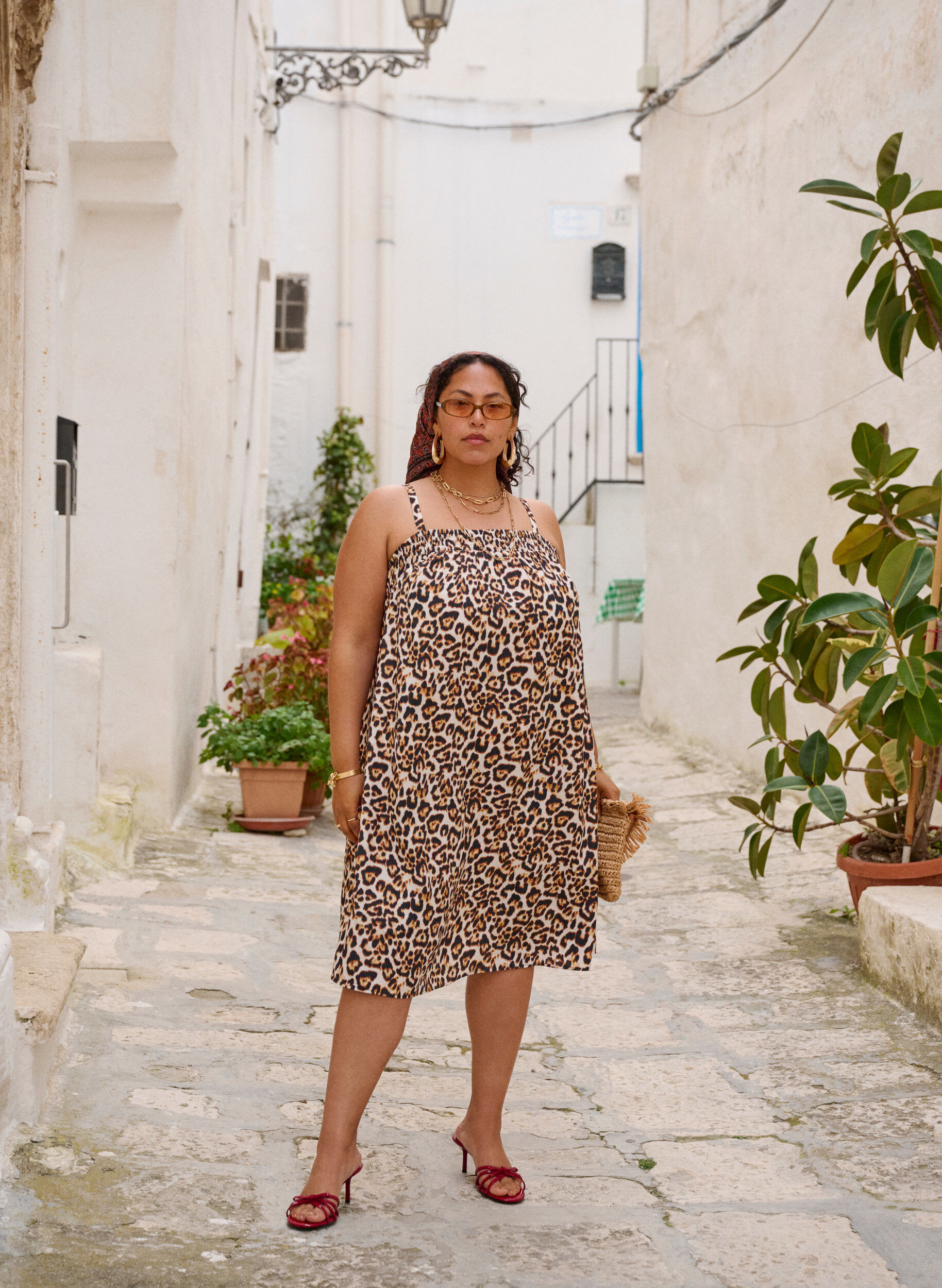 ZizziKurzes Kleid aus Viskose mit Spaghettitr&auml;gern, Beige, Image image number 0