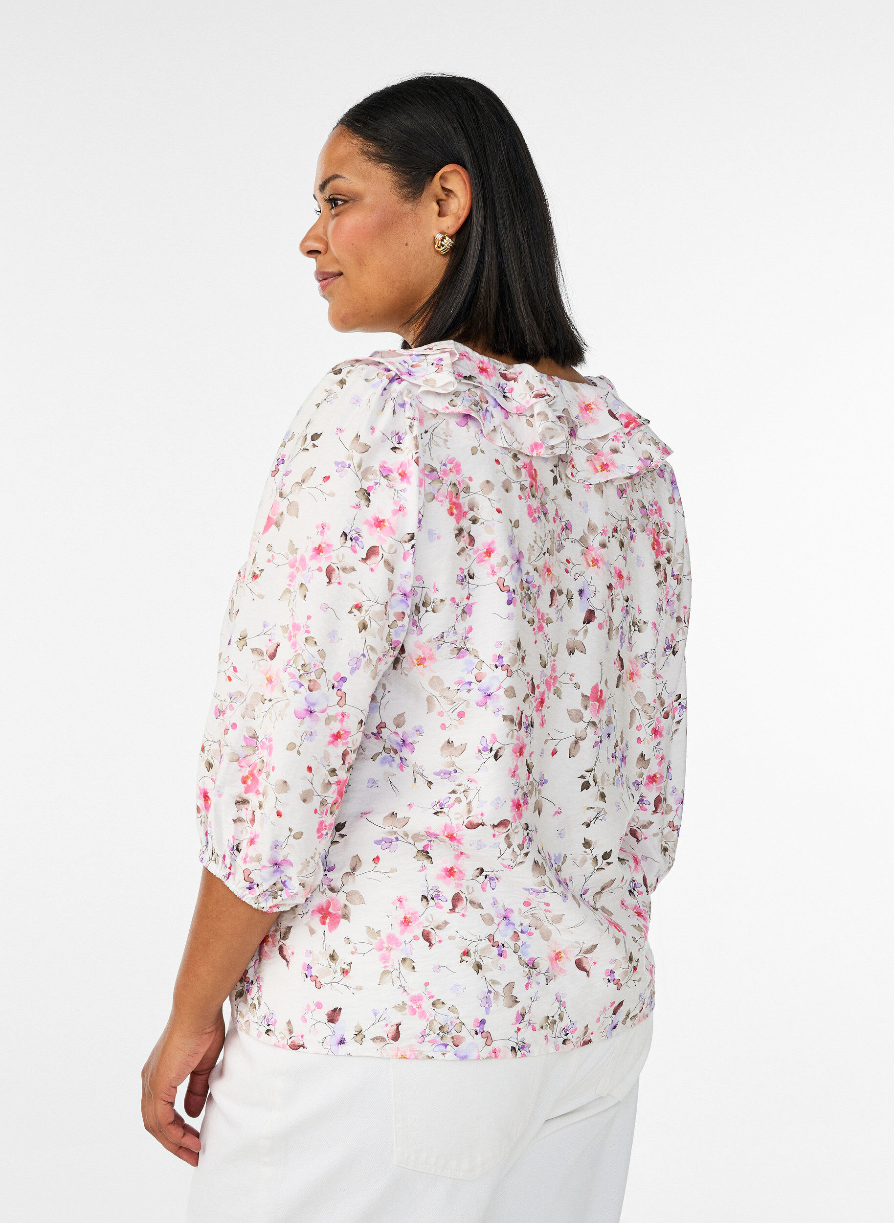 ZizziGebl&uuml;mte Bluse aus Viskose mit 3/4-&Auml;rmeln, Vanille, Model image number 2