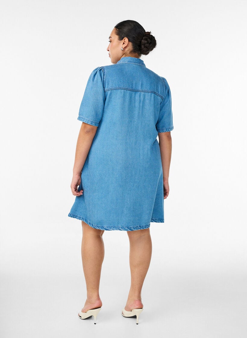 Jeanskleid aus Lyocell mit Kn&ouml;pfen und kurzen &Auml;rmeln, Blau, Model image number 2