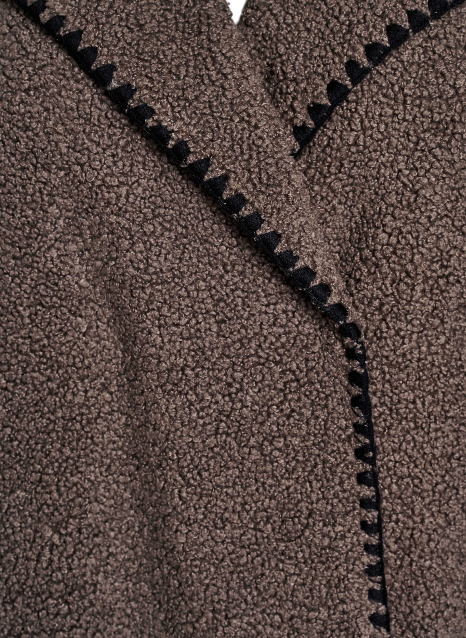 ZizziTeddyjacke mit Kontrastdetails, Braun, Packshot image number 2