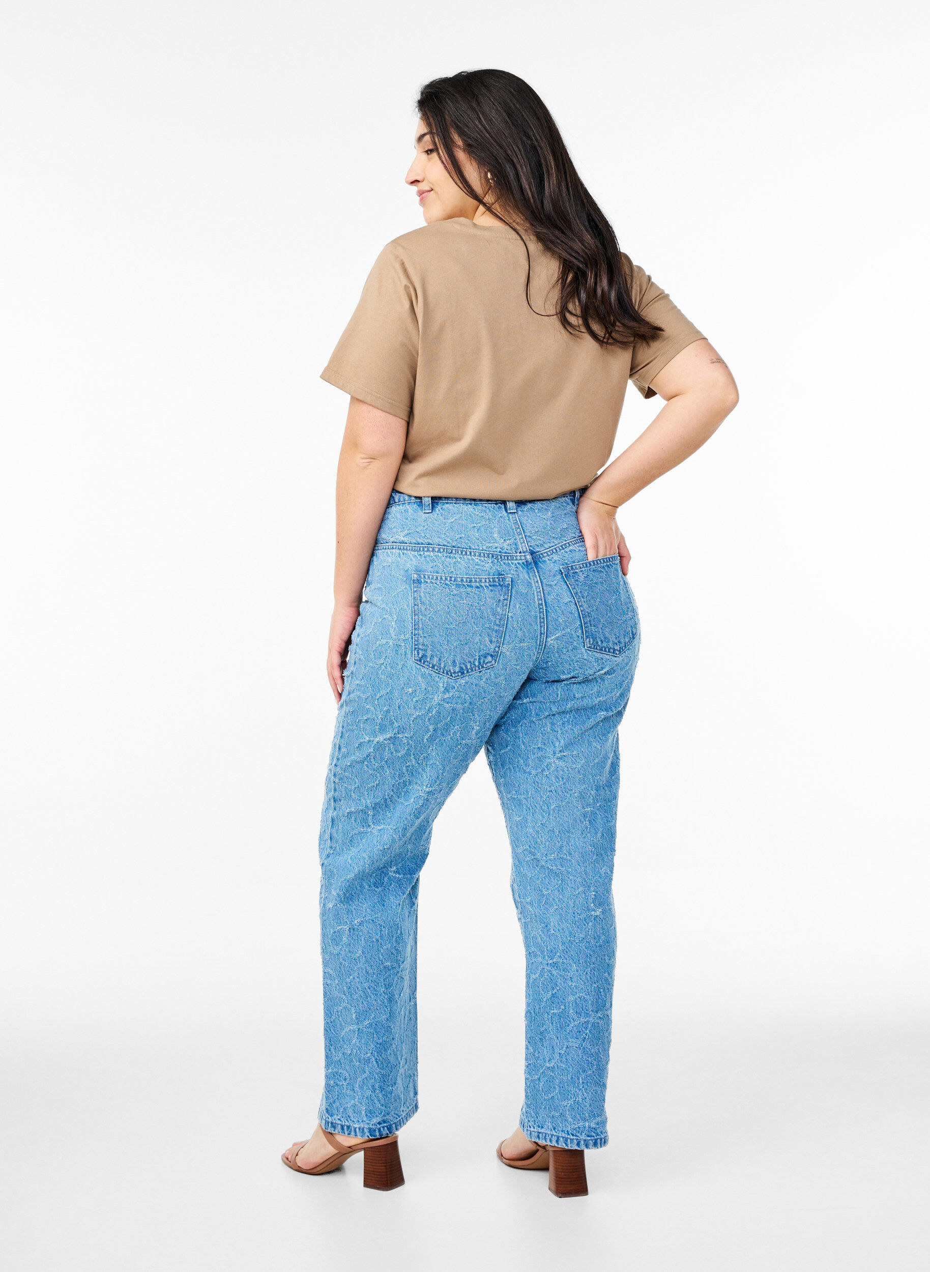 ZizziGemma Jeans mit hoher Taille und gebl&uuml;mtem Muster, Blau, Model image number 2
