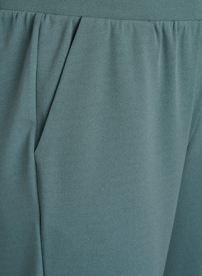 FLASH - Hochtaillierte Knickerbocker mit lockerem Schnitt, Gr&uuml;n, Packshot image number 2