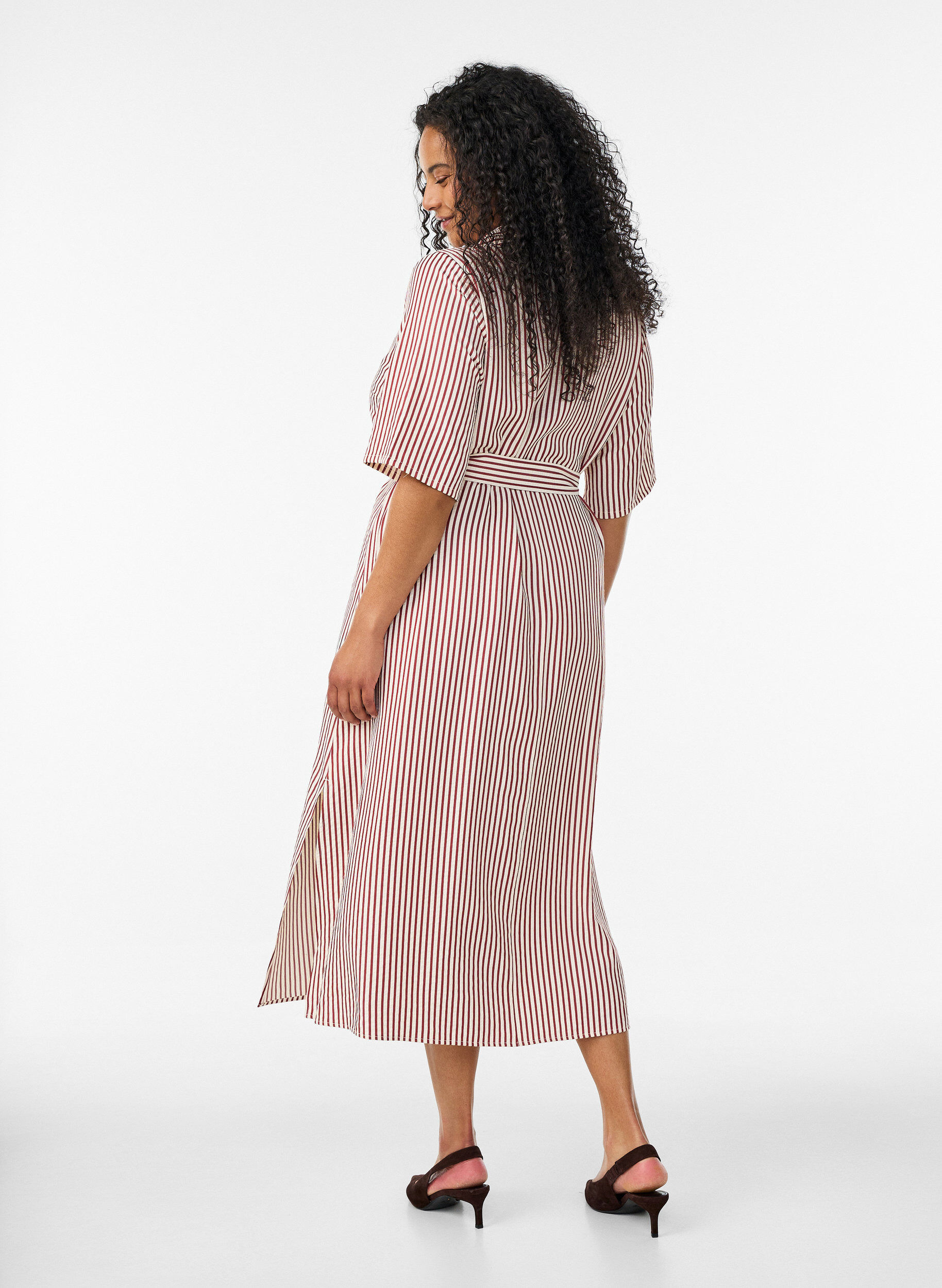ZizziKn&ouml;chellanges Hemdblusenkleid mit Bindeg&uuml;rtel und Streifen, Rot, Model image number 1