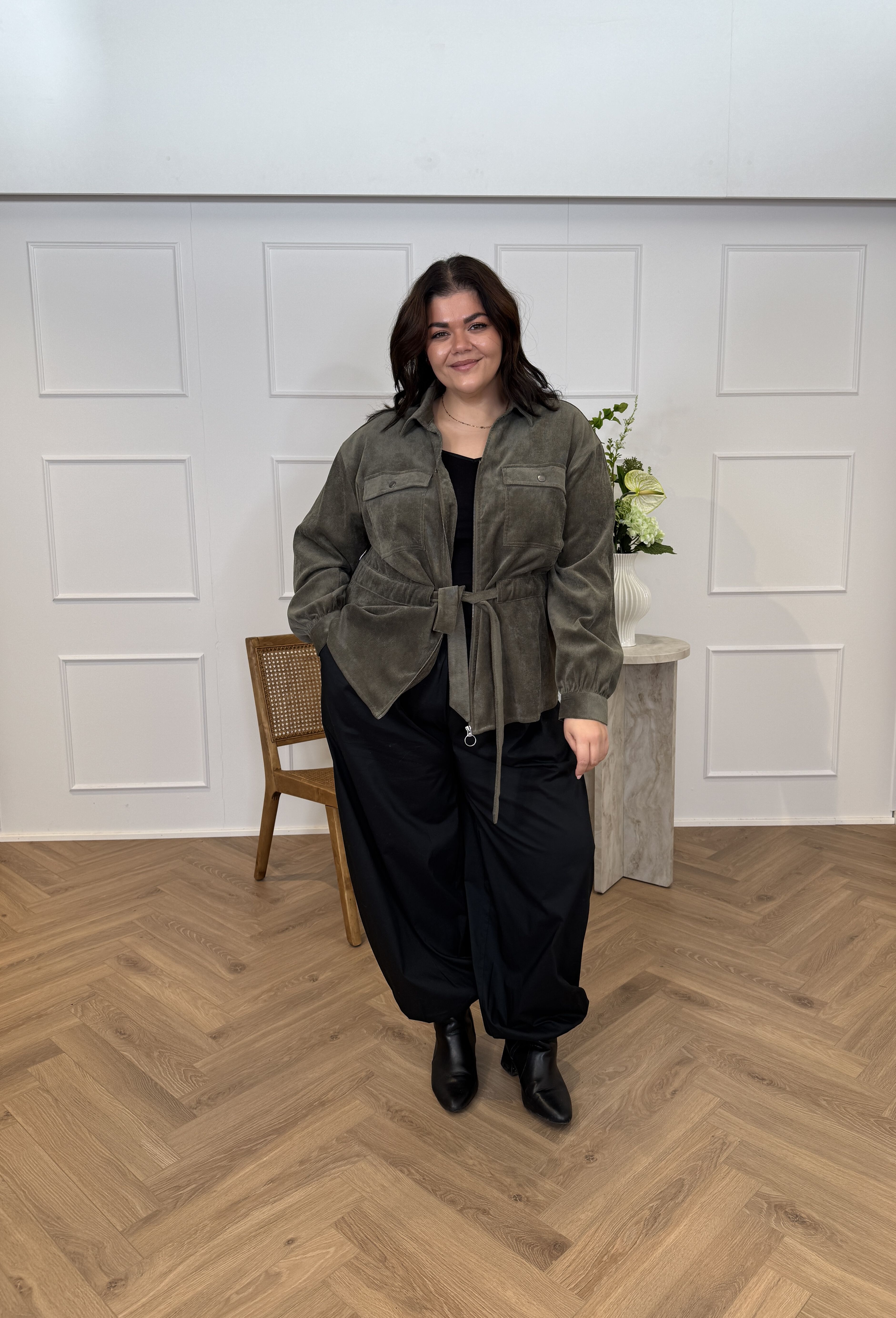 ZizziTRENDING, , Model