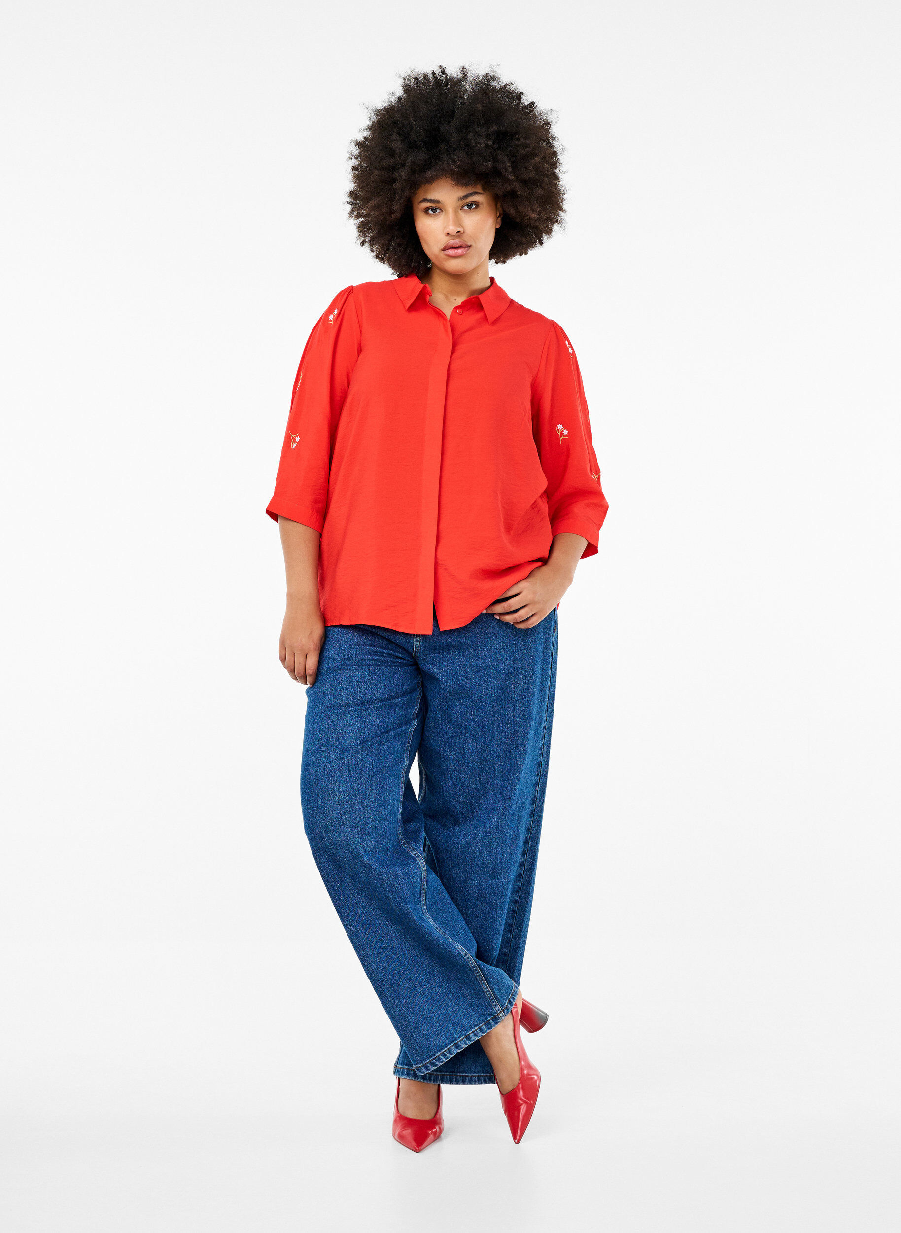 ZizziBluse mit 3/4 &Auml;rmeln und gebl&uuml;mter Stickerei, Flame Scarlet, Model image number 2