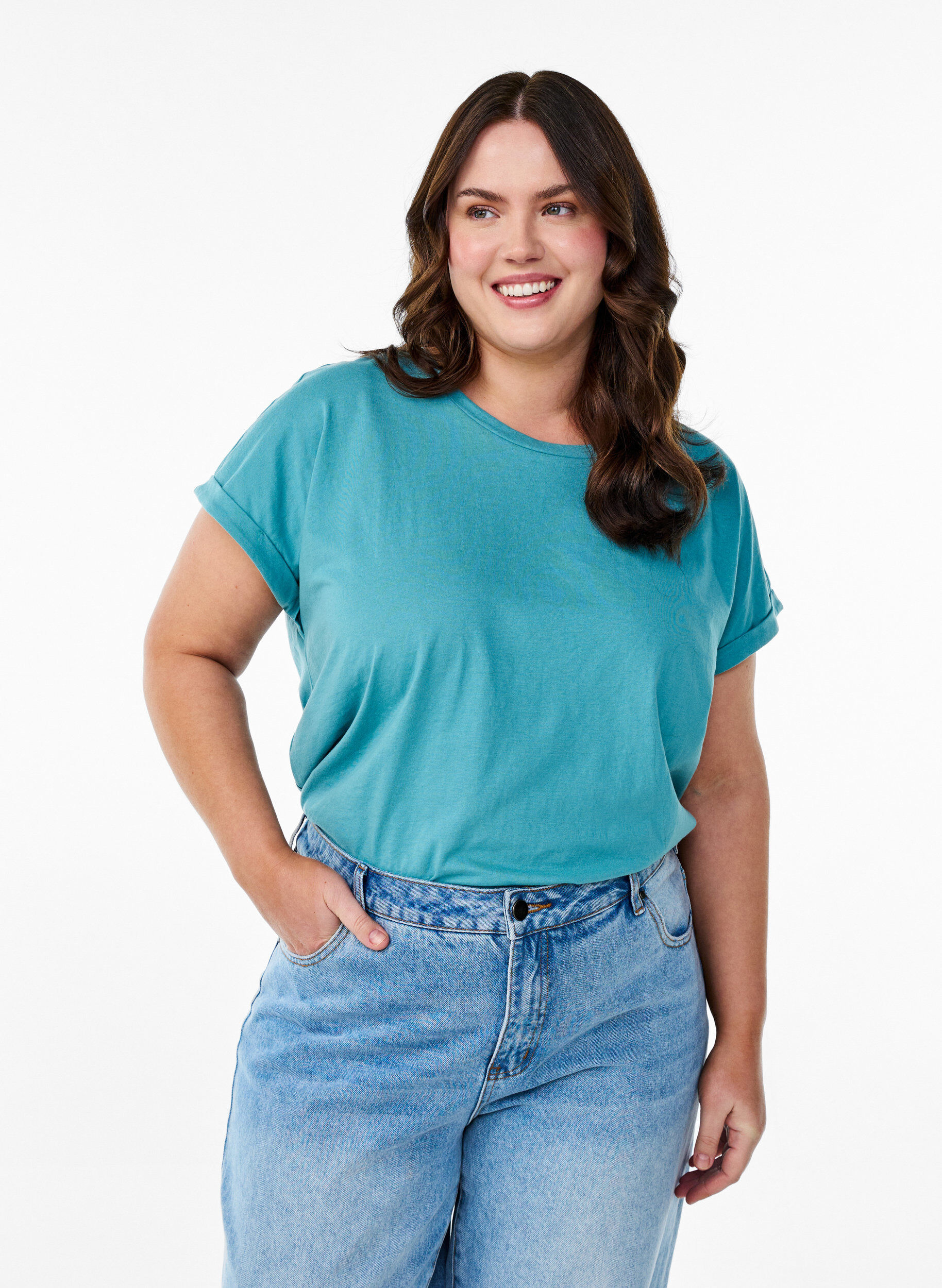 Kurz&auml;rmliges T-Shirt aus einer Baumwollmischung, Blau, Model