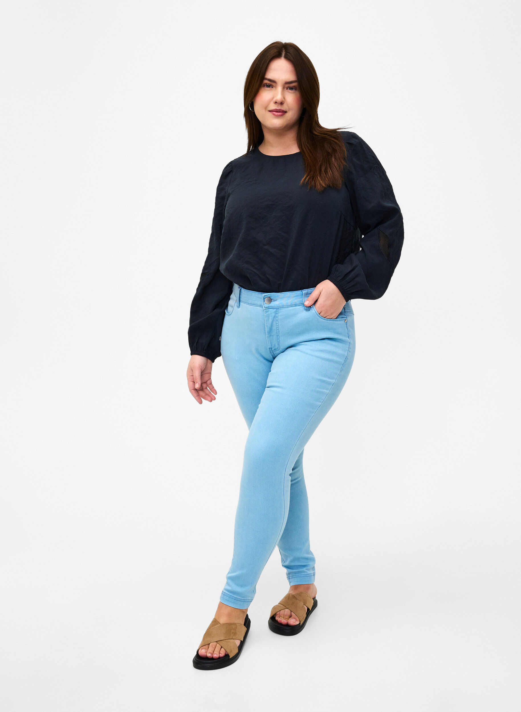 ZizziBluse aus TENCEL&trade;-Modal mit gestickten Details, Black, Model image number 2