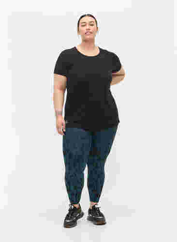 Trainings-T-Shirt aus Viskose mit Rückenausschnitt, Black, Model image number 3
