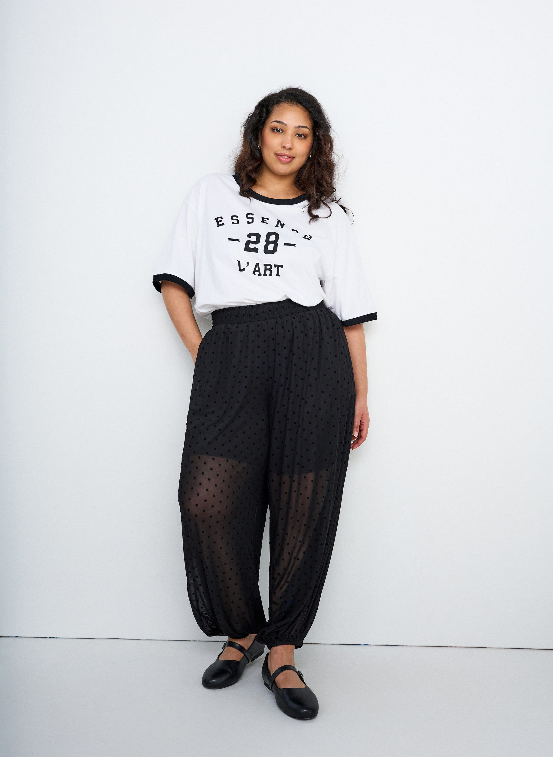 T-Shirt aus Baumwolle mit Textprint und Boxy-Fit