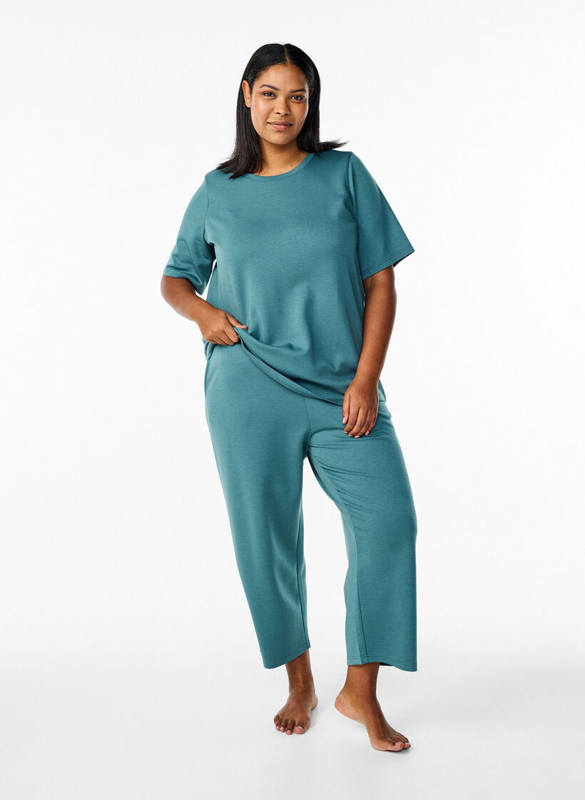 7/8-Hose aus Modalmix mit Taschen, Gr&uuml;n, Model image number 0