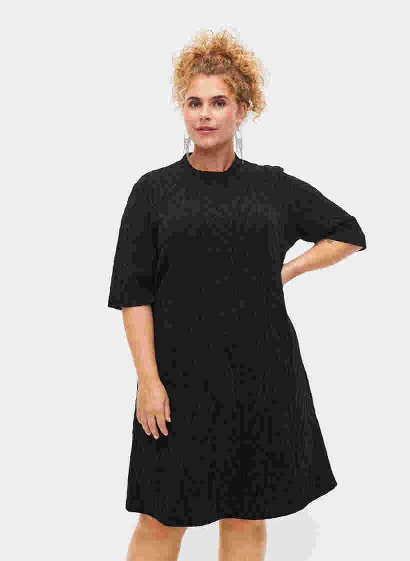 Gemustertes Kleid mit Glitzer und kurzen Ärmeln, Black/Black Lurex, Model image number 0