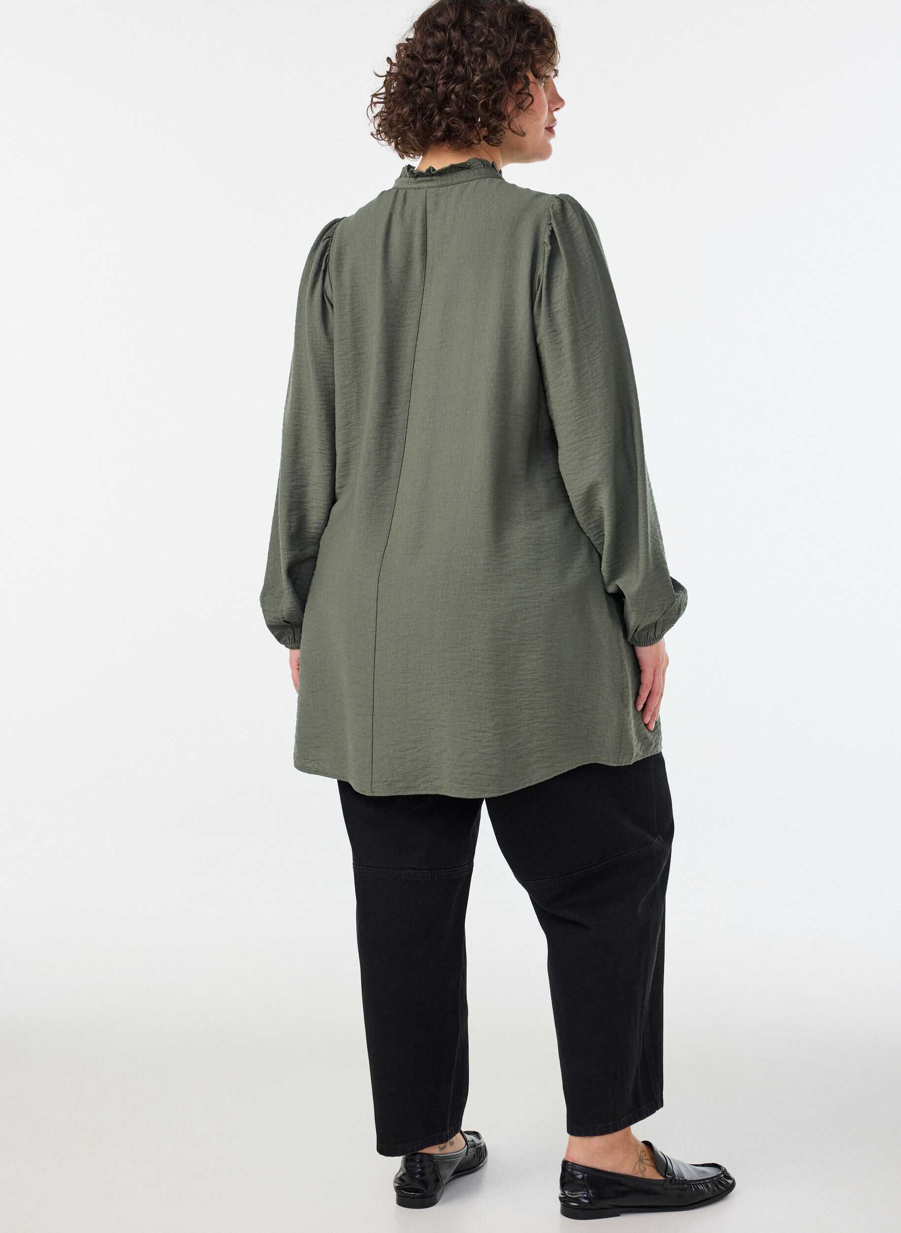 ZizziTunika aus Viskose mit R&uuml;schen und Kn&ouml;pfen, Gr&uuml;n, Model image number 2
