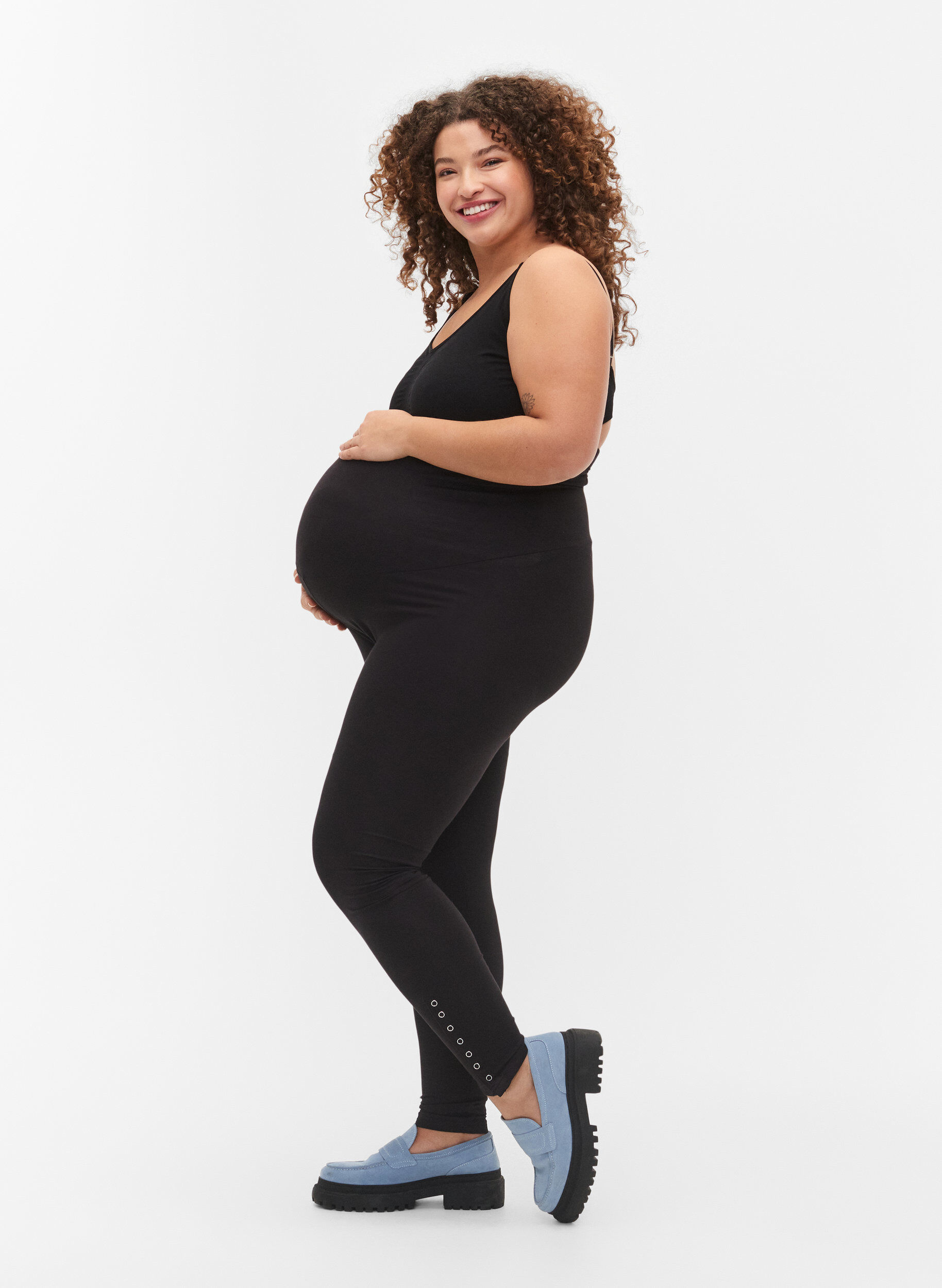 ZizziSchwangerschaftsleggings aus Viskose mit Kn&ouml;pfen, Black, Model image number 0