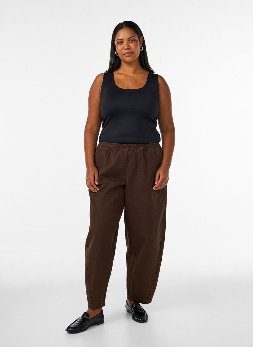 Figurbetontes Basic-Top aus glattem Stoff, Schwarz, Model image number 1