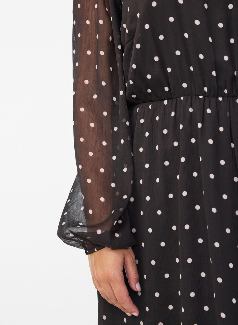 Kleid aus Chiffon mit Polka Dots und langen &Auml;rmeln, Braun, Model image number 2