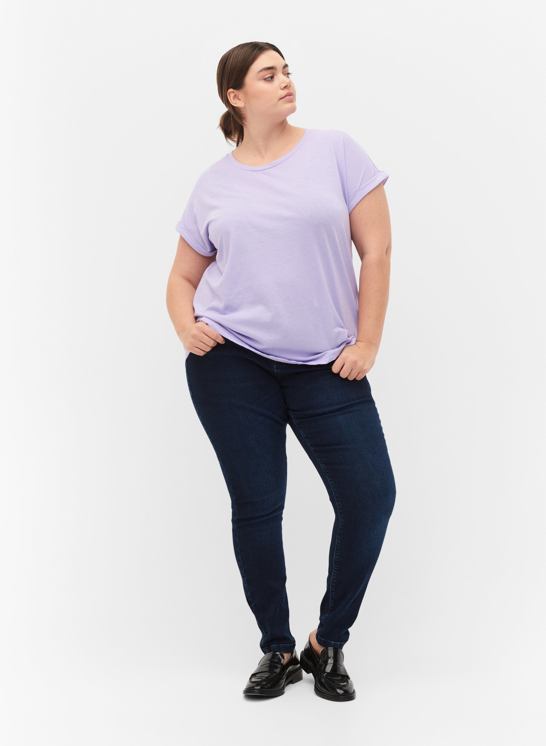 ZizziKurz&auml;rmeliges T-Shirt aus einer Baumwollmischung, Lila, Model image number 1