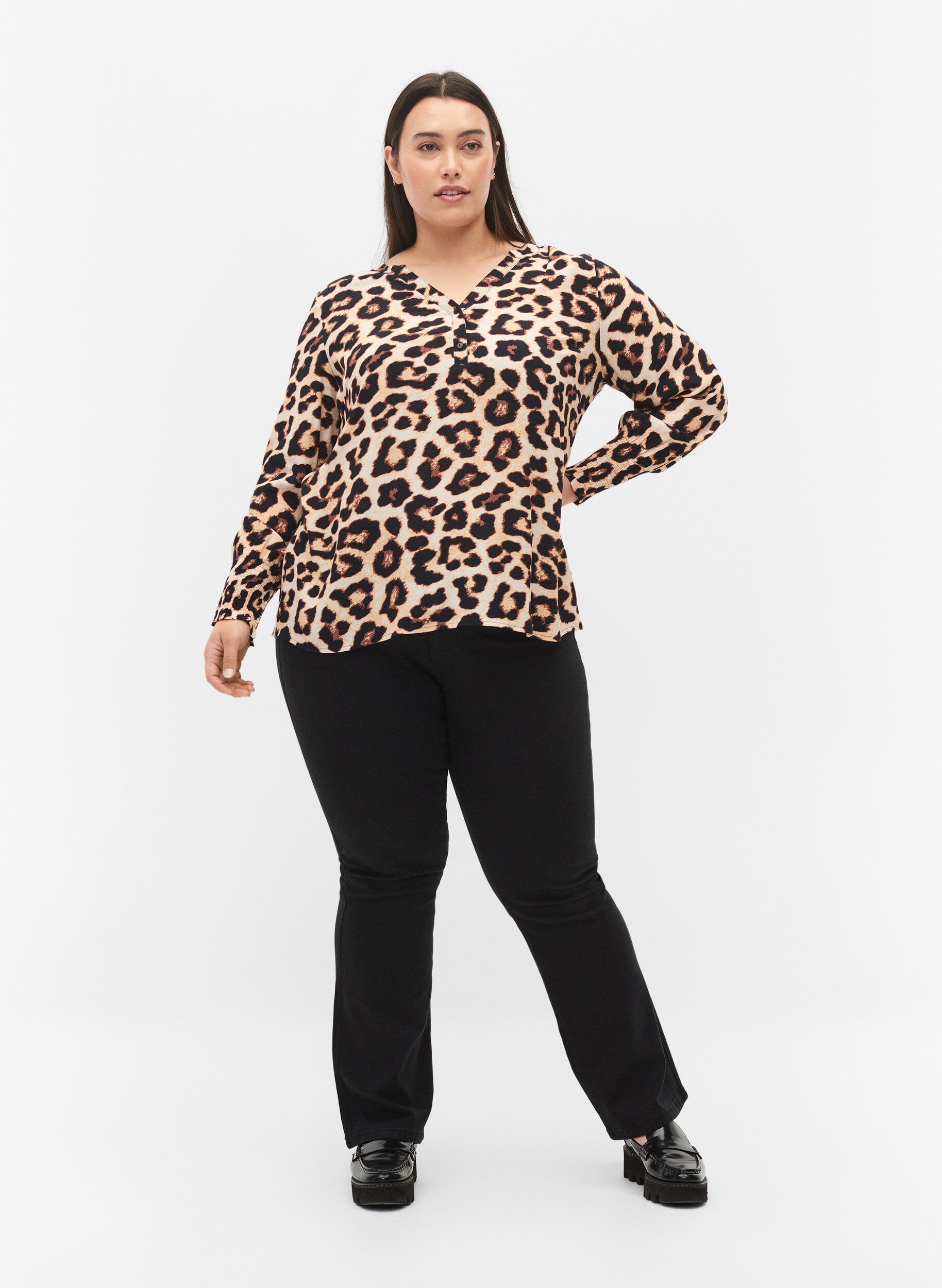 ZizziBluse aus Viskose mit Print und Smock, Leo AOP, Model image number 2