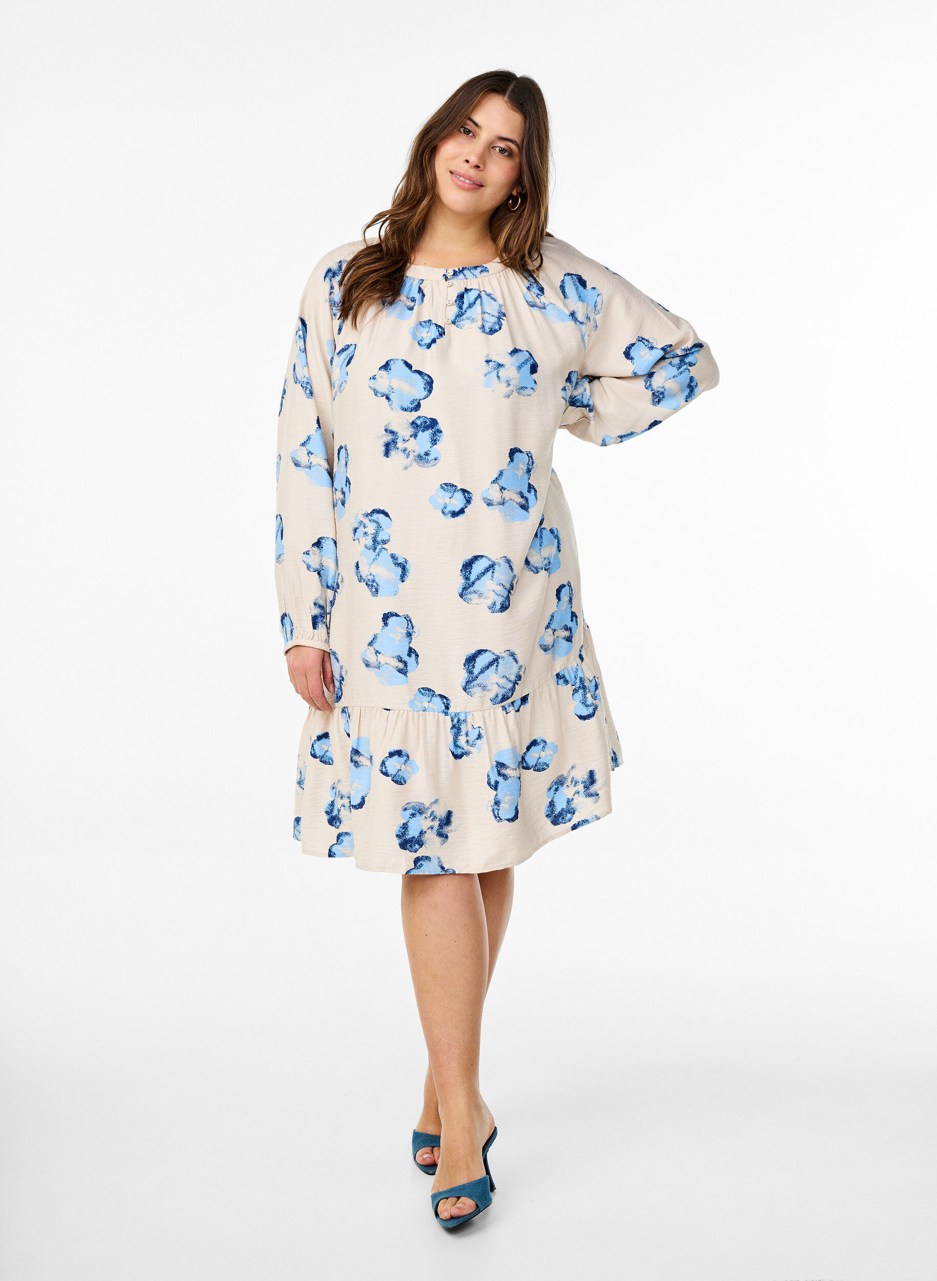 ZizziMidikleid mit langen &Auml;rmeln und A-Linie, Vanille, Model image number 1