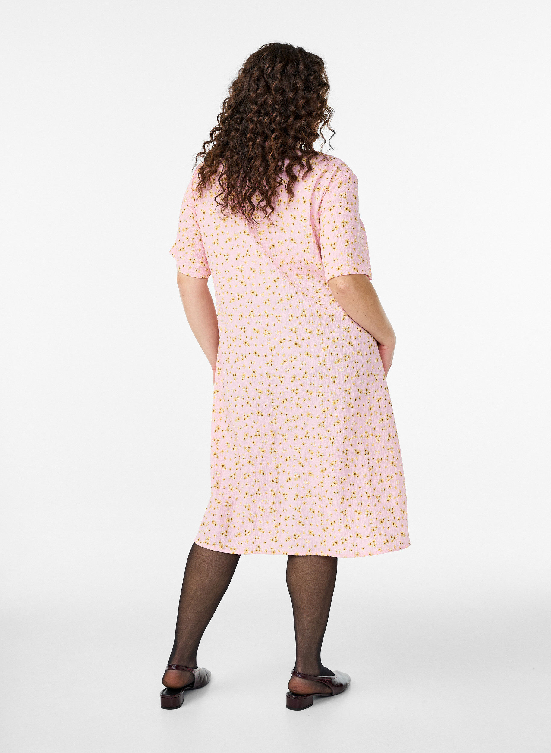 ZizziFLASH - Kleid mit kurzen &Auml;rmeln und V-Ausschnitt, Rot, Model image number 1