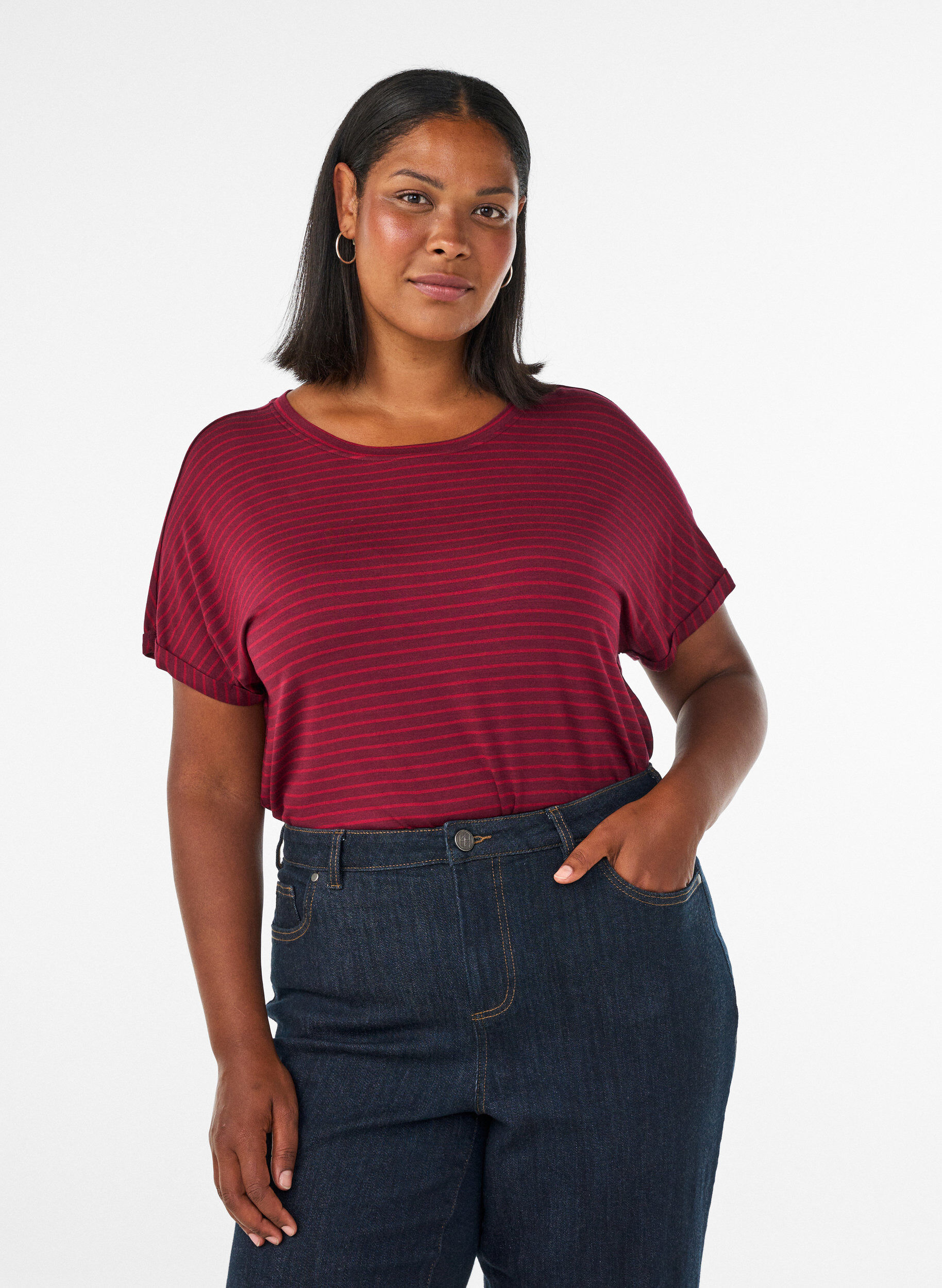 ZizziGestreiftes T-Shirt aus Viskose mit Rundhalsausschnitt, Rot, Model image number 0