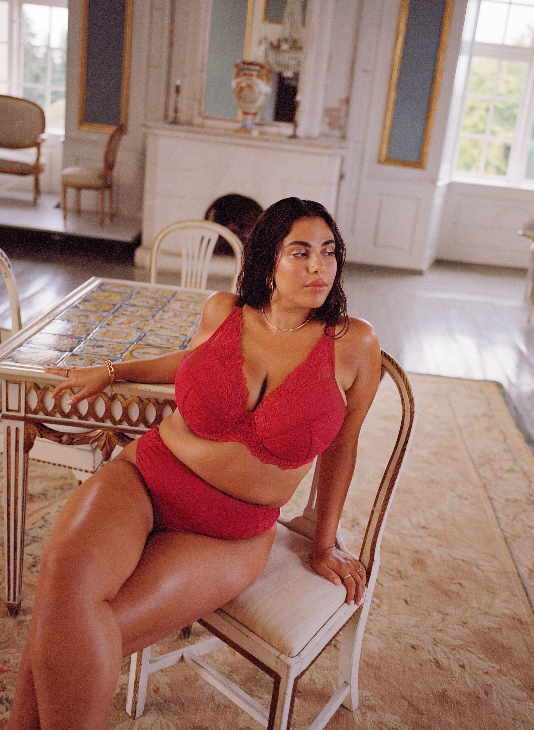 ZizziStringtanga aus Mikrofaser mit Spitzensaum, Rot, Image image number 0